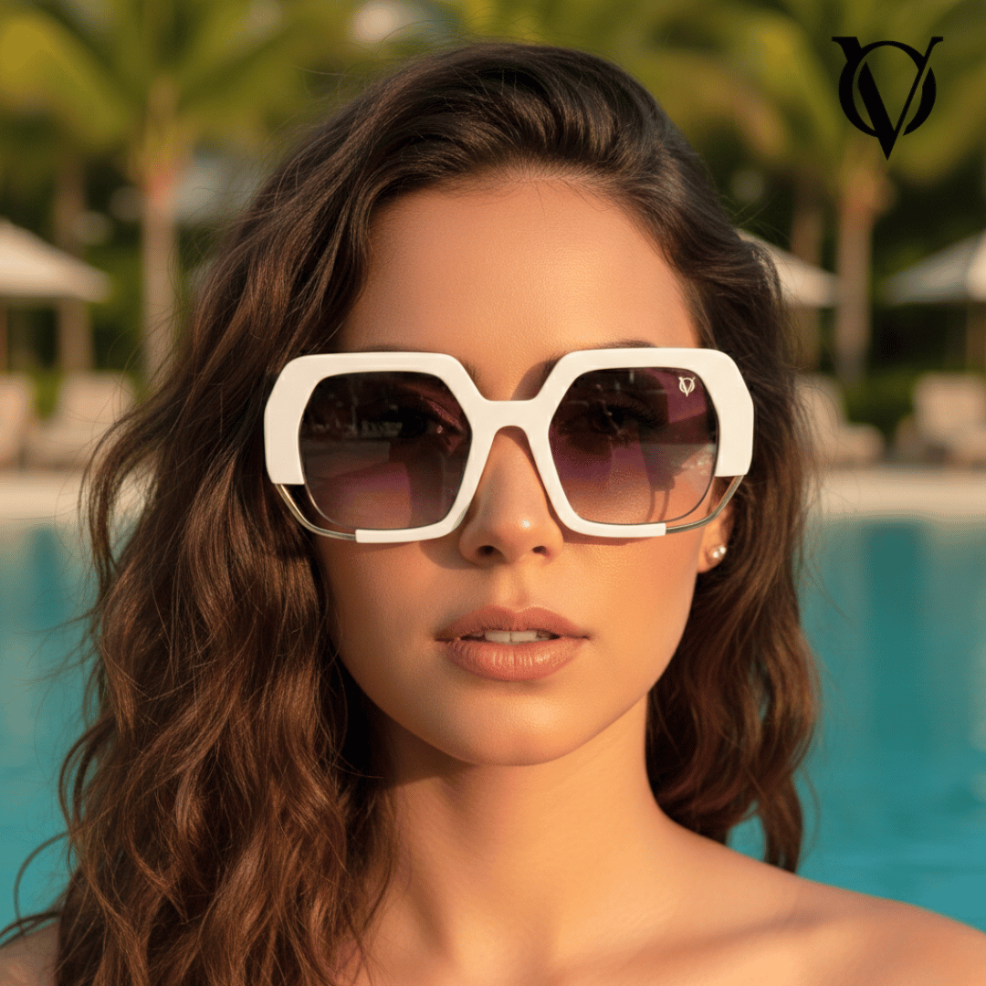 Luxe Horizon (Women Sunglasses 5698) White